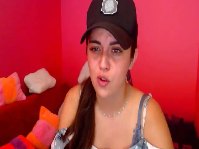 Live sex webcam photo for JordanFrank #262519358