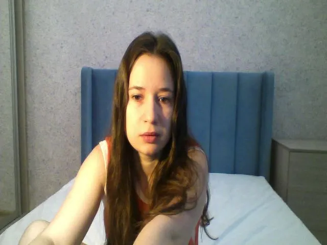 Live sex webcam photo for GloriyaSecret #260538486