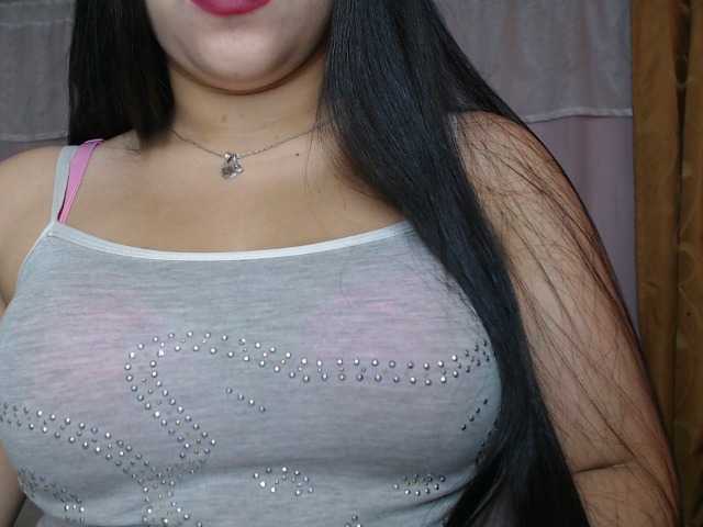 Live sex webcam photo for holly20a #287994827