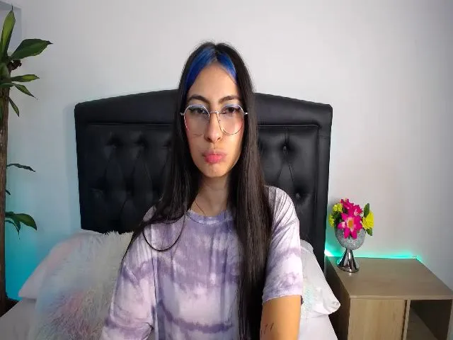 Live sex webcam photo for Mairerf #253434213