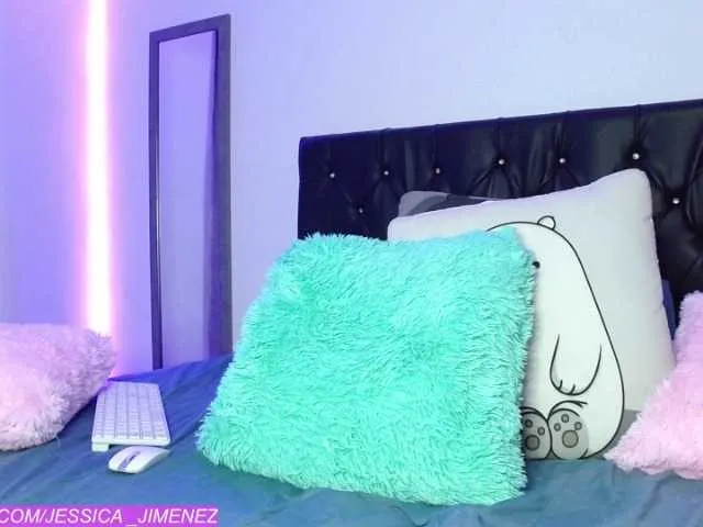 Live sex webcam photo for jessica-jmz23 #243628356
