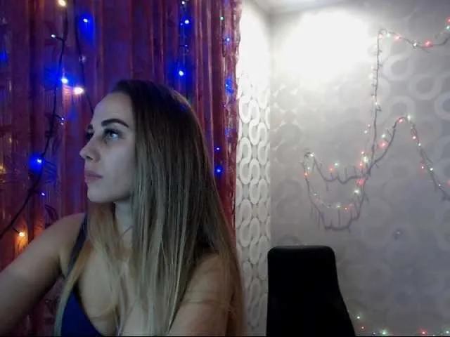 Live sex webcam photo for LexieLexuss #241111435