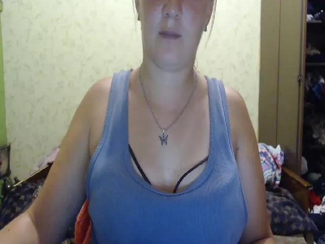 Live sex webcam photo for xxx_butterfly #260167628