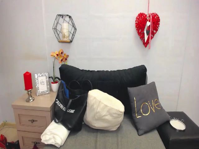 Live sex webcam photo for LaylaFantasy #253779006