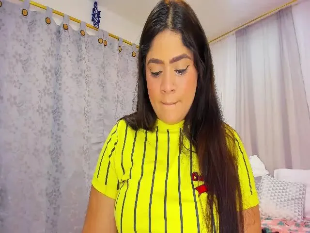 Live sex webcam photo for Emilly_harper #252526855