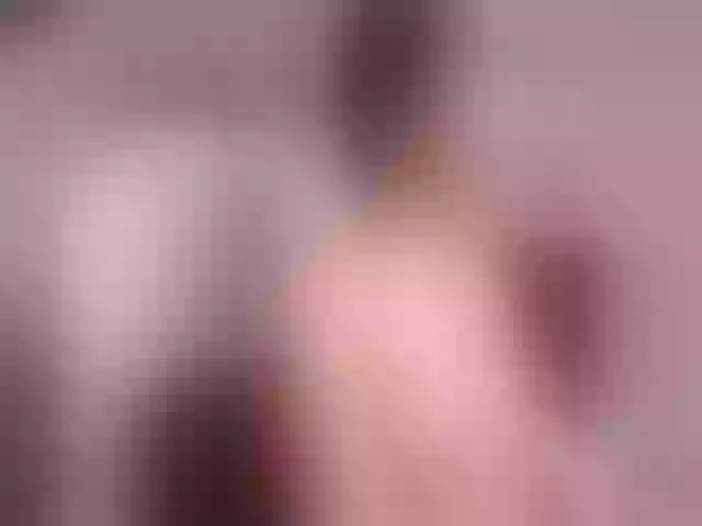 Live sex webcam photo for Sun-kissed1 #249380152