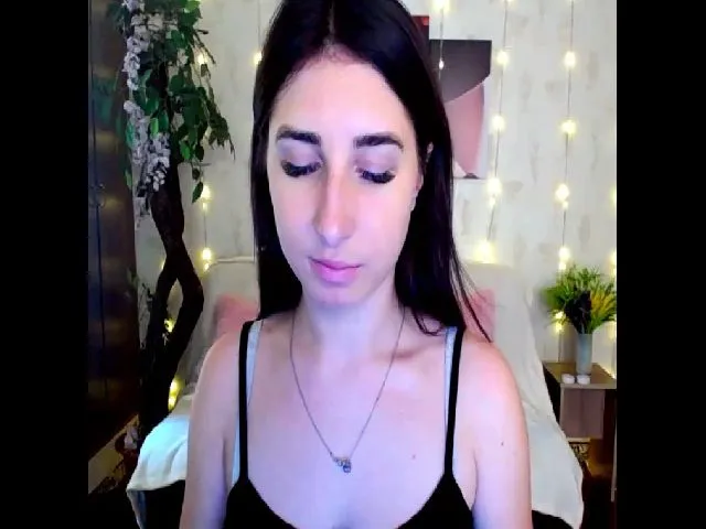 Live sex webcam photo for Izabel_J_ #260493583