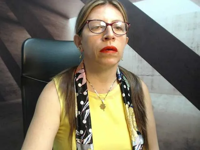 Live sex webcam photo for maturehot-1 #241784643