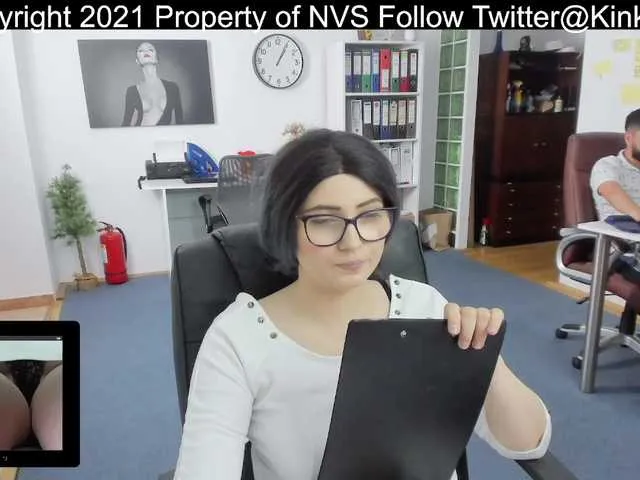 Live sex webcam photo for KinkyOffice #254118845