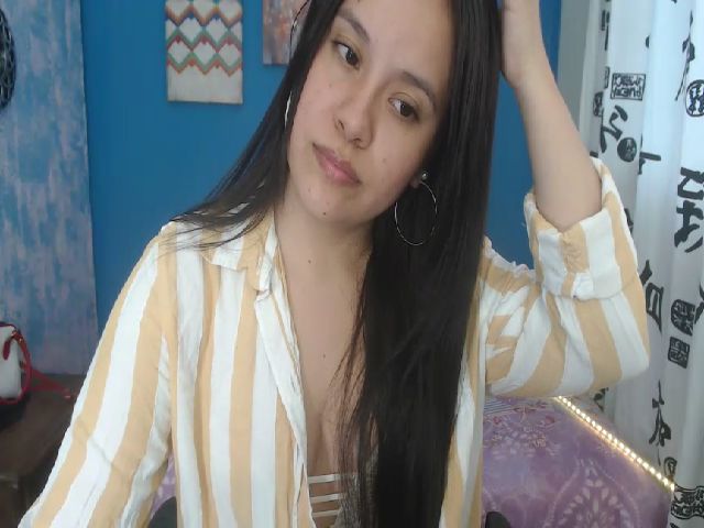 Live sex webcam photo for Thamarasaenz #252504719