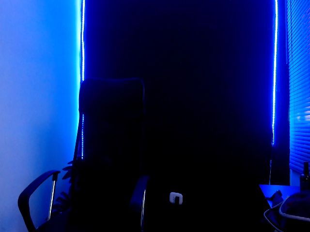 Live sex webcam photo for victoria_lee2 #254150273