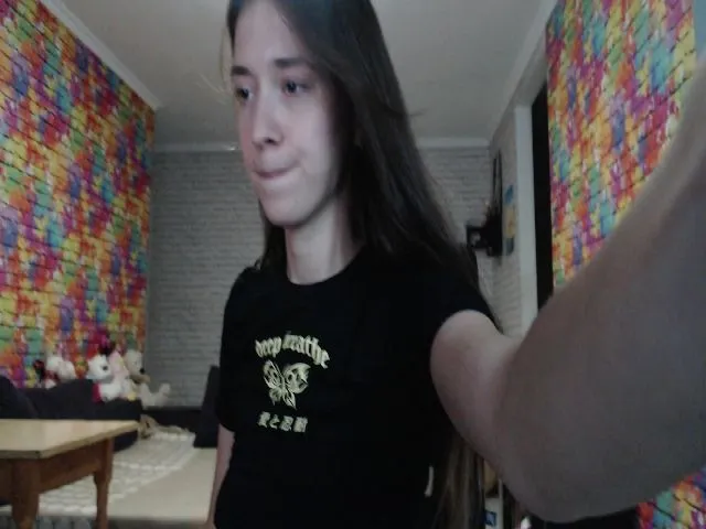 Live sex webcam photo for Kelly_Winter_ #255135421