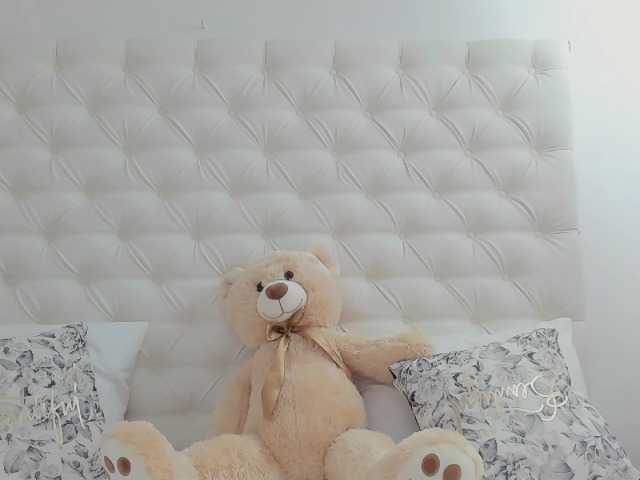 Live sex webcam photo for hotmaya #245461724