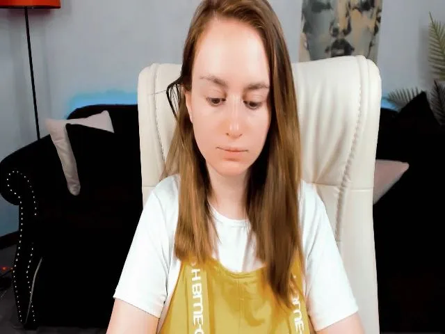 Live sex webcam photo for MissTianaa #258489793