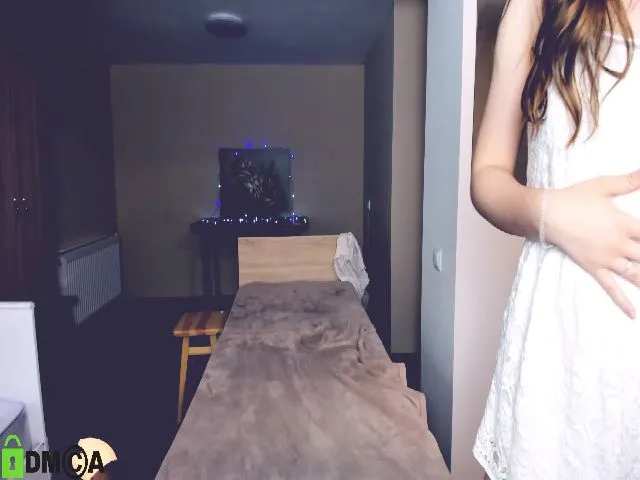 Live sex webcam photo for VellaB #253746064