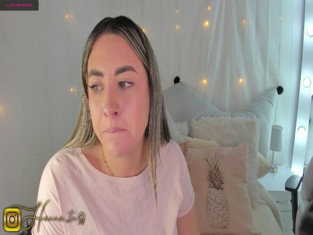 Live sex webcam photo for Hanna_tn #264437571