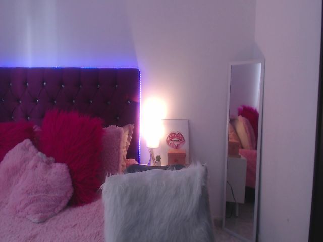 Live sex webcam photo for SamPuckett #256066107