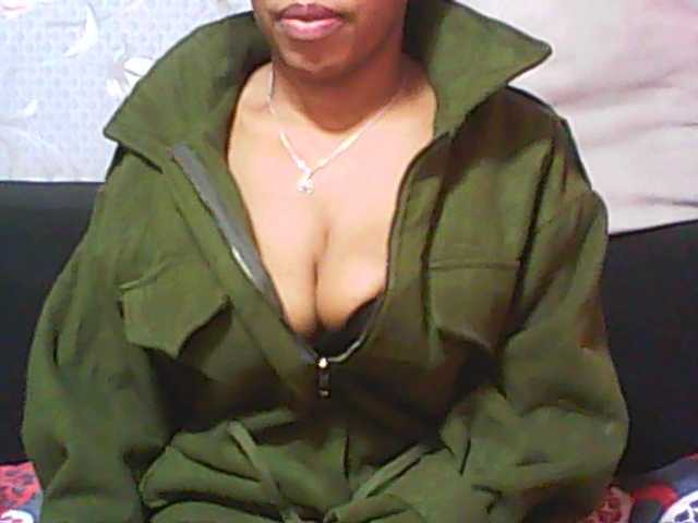 Live sex webcam photo for jojosquirt #254402890