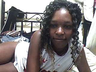 Live sex webcam photo for brown_queen1 #244444064