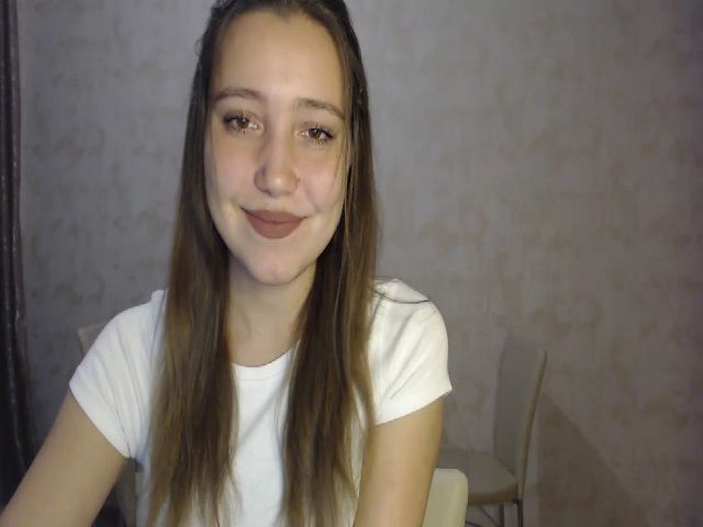 Live sex webcam photo for EmmaMorgana #255727214