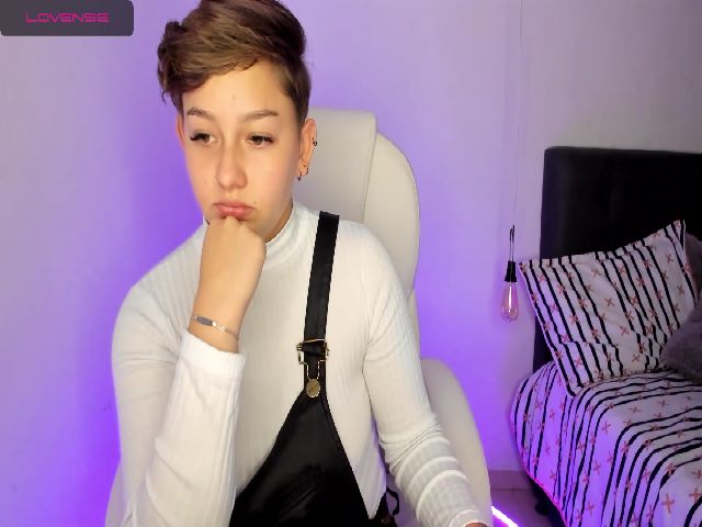 Live sex webcam photo for SalemJimenez #255590055