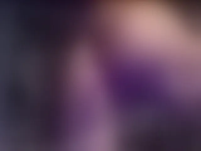 Live sex webcam photo for TrophyMilf #259388837