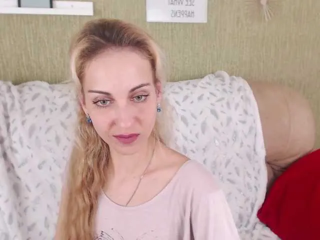 Live sex webcam photo for AdelinJensen #241406969