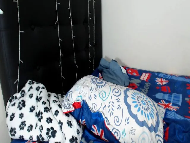 Live sex webcam photo for vero05 #252379986