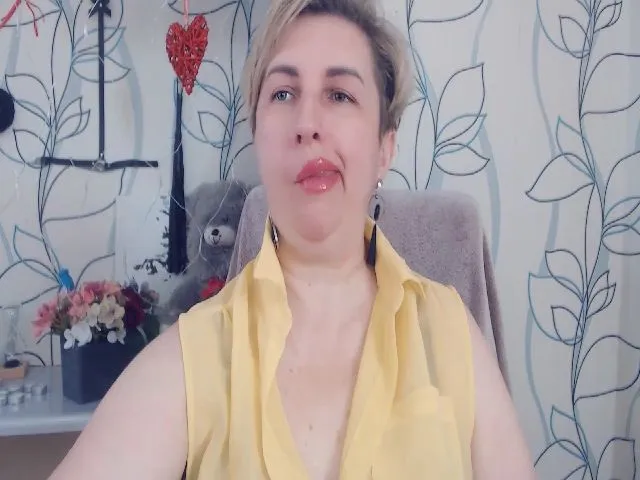 Live sex webcam photo for DepravedMadam #252721391