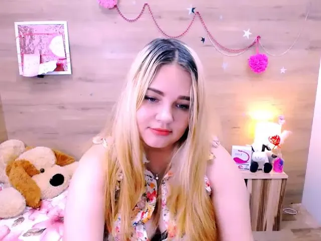 Live sex webcam photo for Cheryl_Sky #252748614