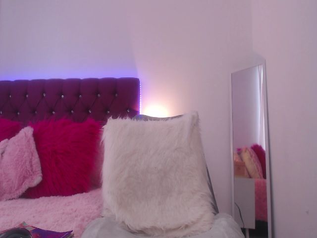 Live sex webcam photo for SamPuckett #257683102