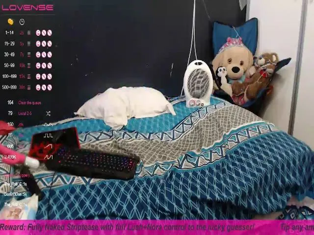 Live sex webcam photo for Miss_Jojo_G #255612745