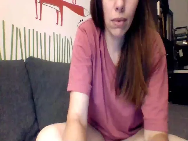 Live sex webcam photo for FoxMoony #257802086