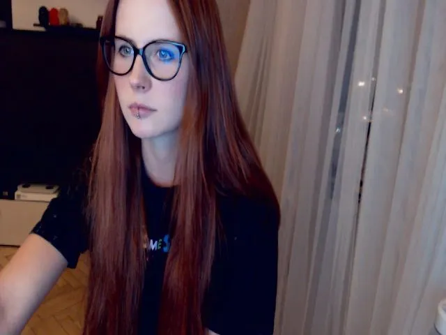 Live sex webcam photo for Klementina666 #256490791