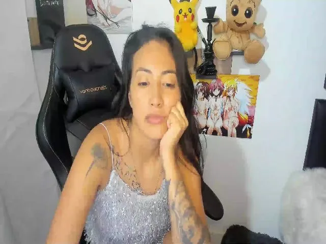 Live sex webcam photo for EvaInked #259070228