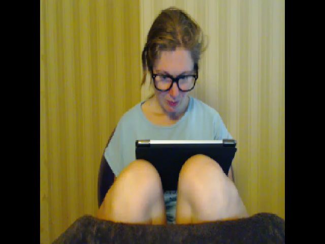 Live sex webcam photo for A_Girlie #258500055