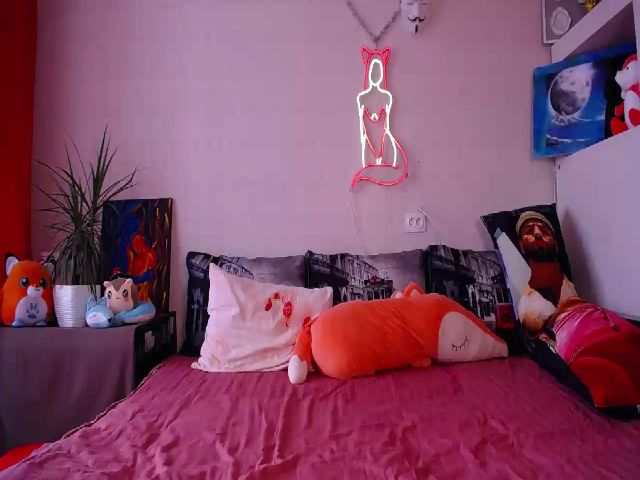 Live sex webcam photo for Your_Red_Foxy #263627649