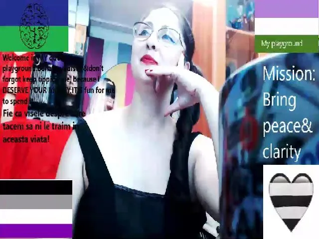 Live sex webcam photo for ImperatrizaS #263343617