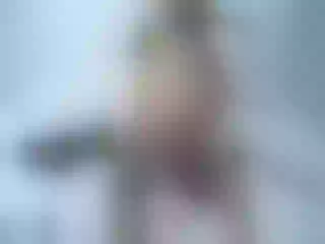 Live sex webcam photo for Mymysterryy24 #260325218