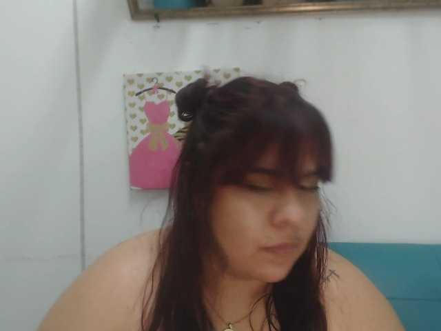 Live sex webcam photo for Kendra-live #241305572