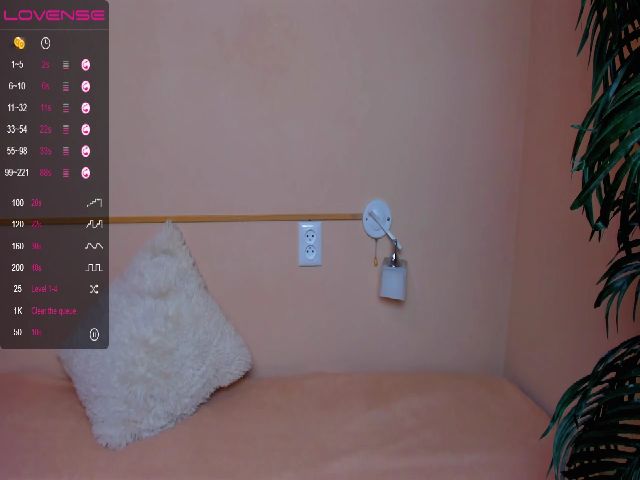 Live sex webcam photo for RoxyRoxe #265082652