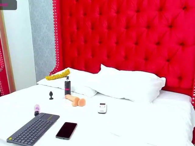 Live sex webcam photo for RenataPrada #244974659