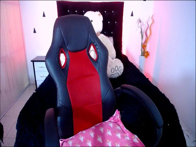 Live sex webcam photo for Samay_y #256278290