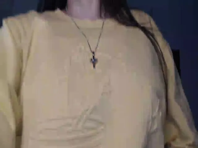 Live sex webcam photo for LycanGirl #253647926