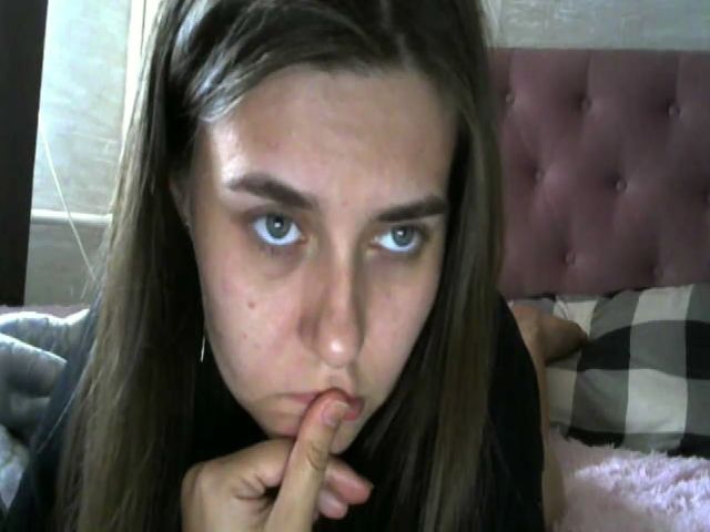 Live sex webcam photo for Jessica1717 #255958956