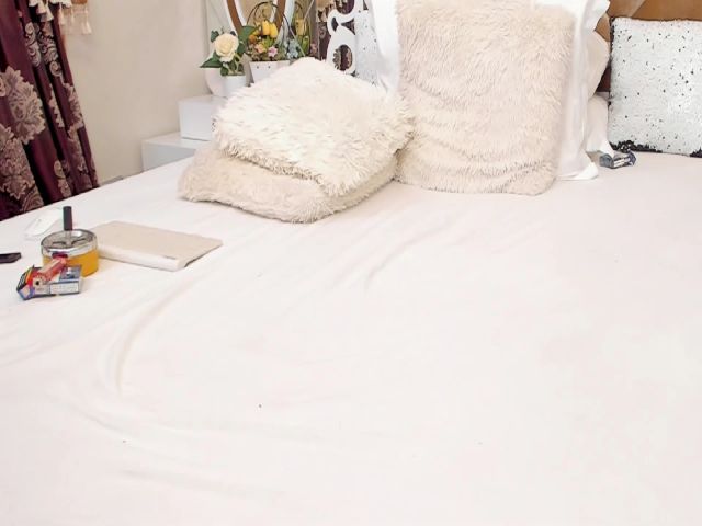 Live sex webcam photo for hotred69xxx #256896451