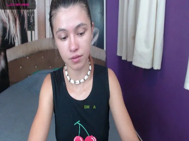 Live sex webcam photo for MisticaMissy #255536487