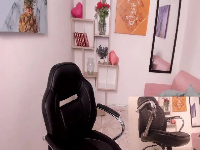 Live sex webcam photo for Camila_monet #260278868