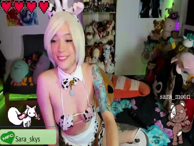 Live sex webcam photo for Sara_Skys #263001277