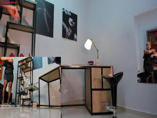 Live sex webcam photo for MrsEdha #253118780